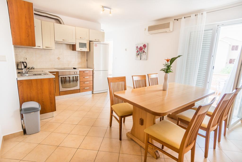 ביוגראד נה מורו Apartments Basilea חדר תמונה