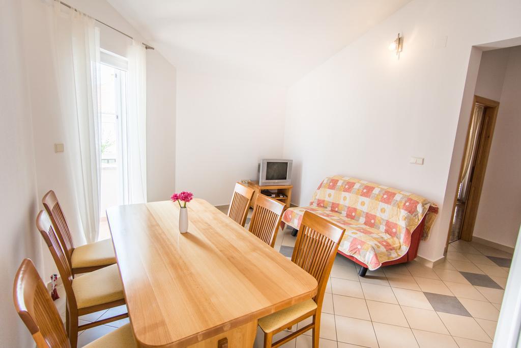 ביוגראד נה מורו Apartments Basilea חדר תמונה