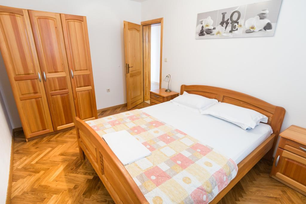 ביוגראד נה מורו Apartments Basilea חדר תמונה