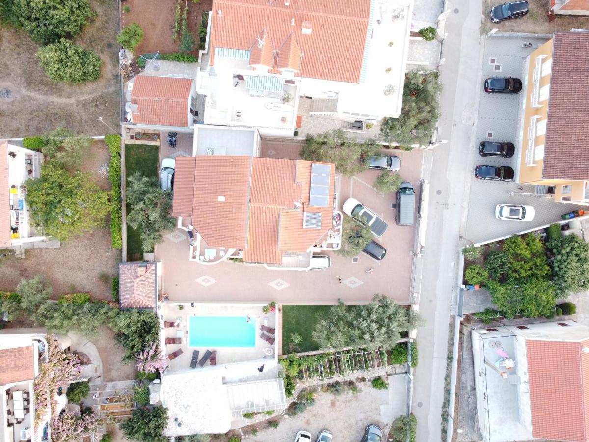 ביוגראד נה מורו Apartments Basilea מראה חיצוני תמונה